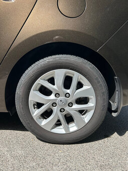 Kia Carens 1,7 CRDi, automat, r. 2017 - 6