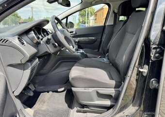 Peugeot 5008 2.0 HDi 7MÍST FULL nafta manuál 110 kw - 6