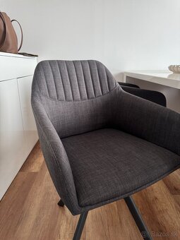 Biely jedálenský stôl a stoličky otočné - 6