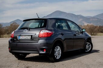 Toyota Auris - 6