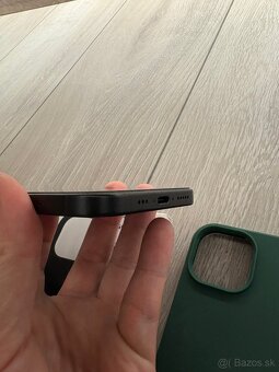 Apple iPhone 15 black 256gb - 6