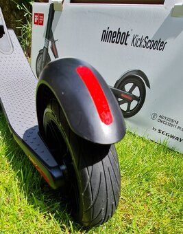 Elektrická kolobežka - Segway Kickscooter ES1 - 6