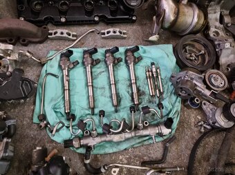 PREDAM MOTOR 1.6 tdi 81 kw - 6