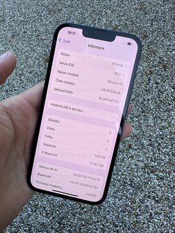 iPhone 13 - baterie 100% - 6