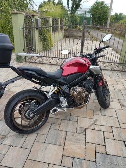 Honda CB650R - 6