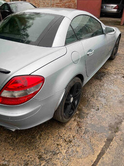 MERCEDES BENZ SLK r171 350 V6 na náhradní díly - 6