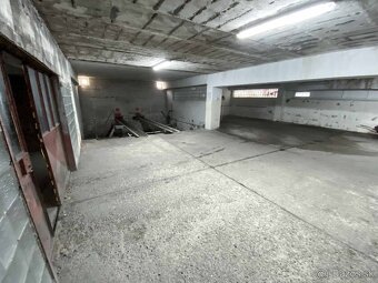 Priestranná garáž ( Chlumeckého ) - 6