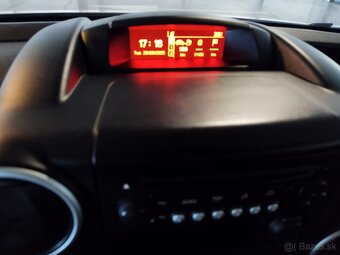 Predám Peugeot Partner Tepee 1.6 VTi - 6