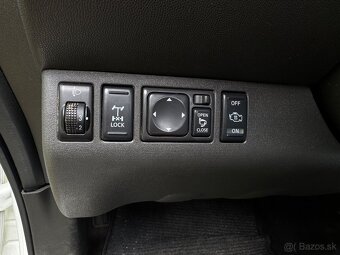Nissan Navara D40 facelift 2.5 140KW Full vybava nova STK - 6