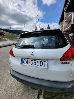 Peugeot 2008 - 6