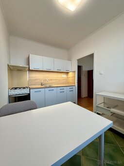 🏠 Na prenájom 2+1 byt v centre Galanty: 700 € / mesiac vrát - 6