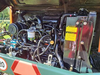 Predam kolesovy bager Yanmar B50W - 6