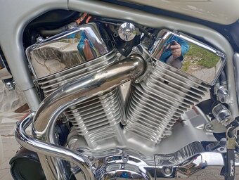VYMENÍM//PREDÁM Suzuki Intruder 1400 - 6