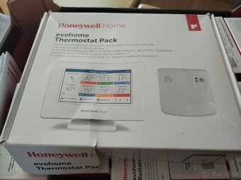 Honeywell termostatické wifi hlavice s riadiacou jednotkou - 6