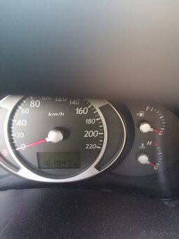 Hyundai Tuscon 2,0Crdi rok 2006 - 6