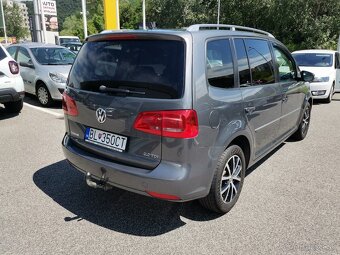 Volkswagen Touran 2.0 TDI Highline - 6