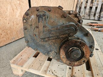 RENAULT KERAX DIFERENCIAL - 6