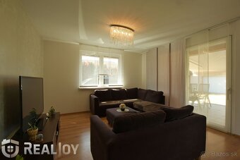 Na predaj moderný rodinný dom v Dvoranoch nad Nitrou - 6