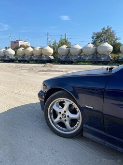 Bmw e36 318is - 6