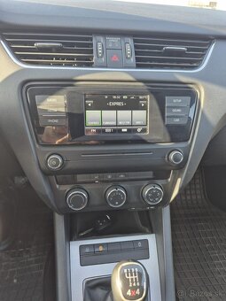 ŠKODA OCTAVIA - 6