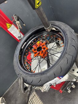 Supermoto kolesá a iné diely - 6