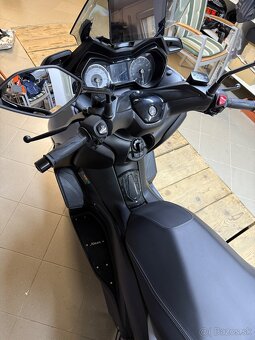 Yamaha X MAX 300 2022 - 6