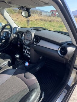 MINI Cooper 1.6 D 80kW 2007 - 6