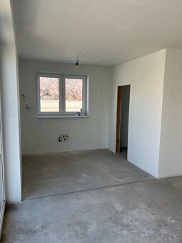 Predaj NOVOSTAVBY 5 izb. rodinných domov v štádiu holodomu - 6