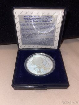 Pamätné strieborné 200 Sk v etui s certifikátom - proof - 6
