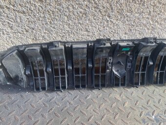 Suzuki S Cross Grill - 6