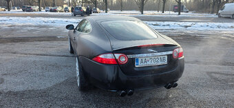 Jaguár XK 4.2 V8 - 6