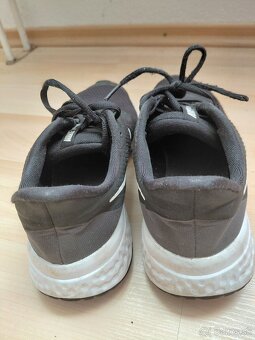 Tenisky Nike Revolution, 38 - 6