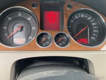 Predám passat b6 2,0 103kw 4x4 BKP - 6
