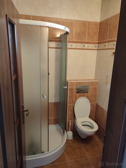 Obchodné priestory NOVOSTAVBA priamo na námesti - 6