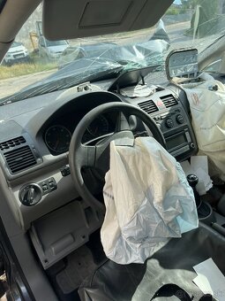 Rozpredám na diely VW Touran 1.9 TDI 77 kw 6 st manuál - 6