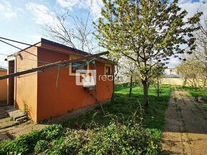 Rodinný dom s pekným pozemkom 800 m2 / Moravany nad Váhom - 6