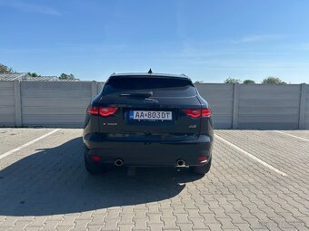Jaguar F-Pace 2.0 I4 300k Prestige AWD A/T - 6
