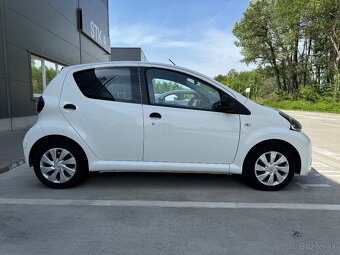Toyota Aygo 1.0 VVT-i 5M/T 5D - 6