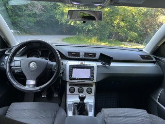 VW Passat B6 - 6