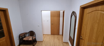 Zrekonštruovaný 3 izbový byt na Hlaváčikovej ulici - 6