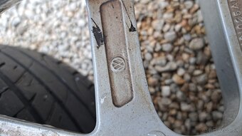 Original VW elektrony značka BBS 5x100 R16 ,205/55R16 - 6