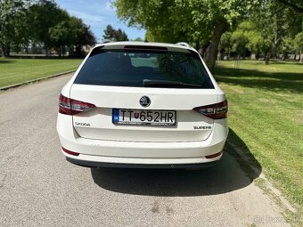 Škoda Superb combi 1.6 TDI DSG - 6
