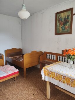 Na predaj historický rodinný dom a 3930 m2 pozemok - 6