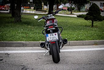 Triumph Speed Twin 1200 Stealth Edition - 6