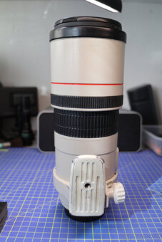 Predám Canon 300 mm - 6