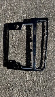 Rozpredám diely z VW Golf 7 - 6