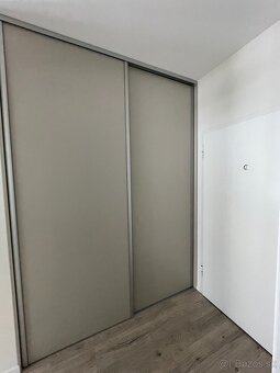Na prenájom dvojizbový elegantný byt v širšom centre BA - 6