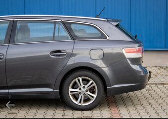 Toyota Avensis 2010 M6 - 6