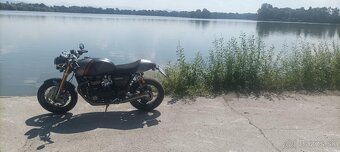 TRIUMPH THRUXTON RS1200 - 6