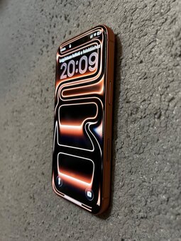 Apple iPhone 17 Pro 256 GB – Cosmic Orange - 6